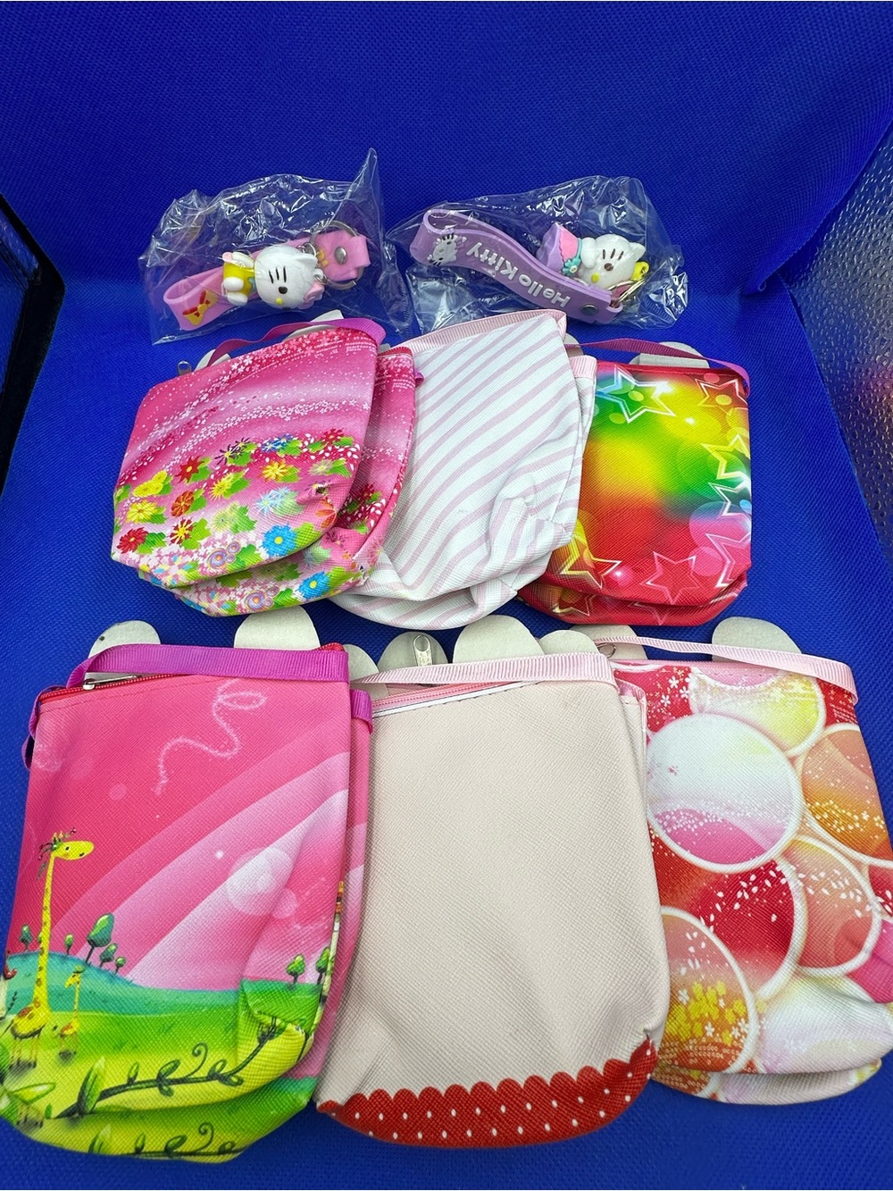 Hello Kitty Mini Purses and Two Hello Kitty Keychains - Picture 10 of 12